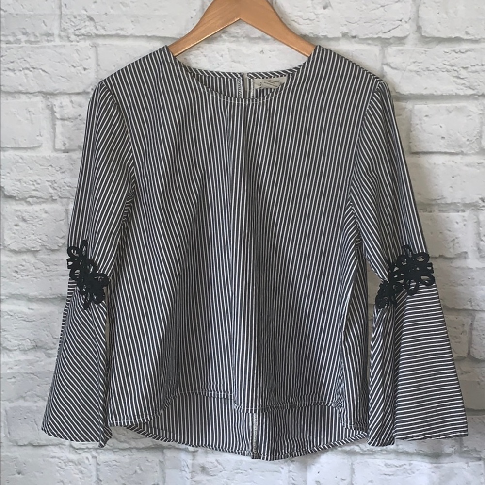 Passport Bell Sleeve Top
